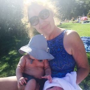 Meet your Posher, Jane